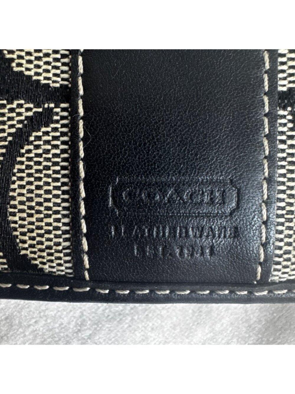 Coach Signature Black Leather & Beige Canvas Wallet Snap Medium Bifold Wallet - Picture 2 of 6
